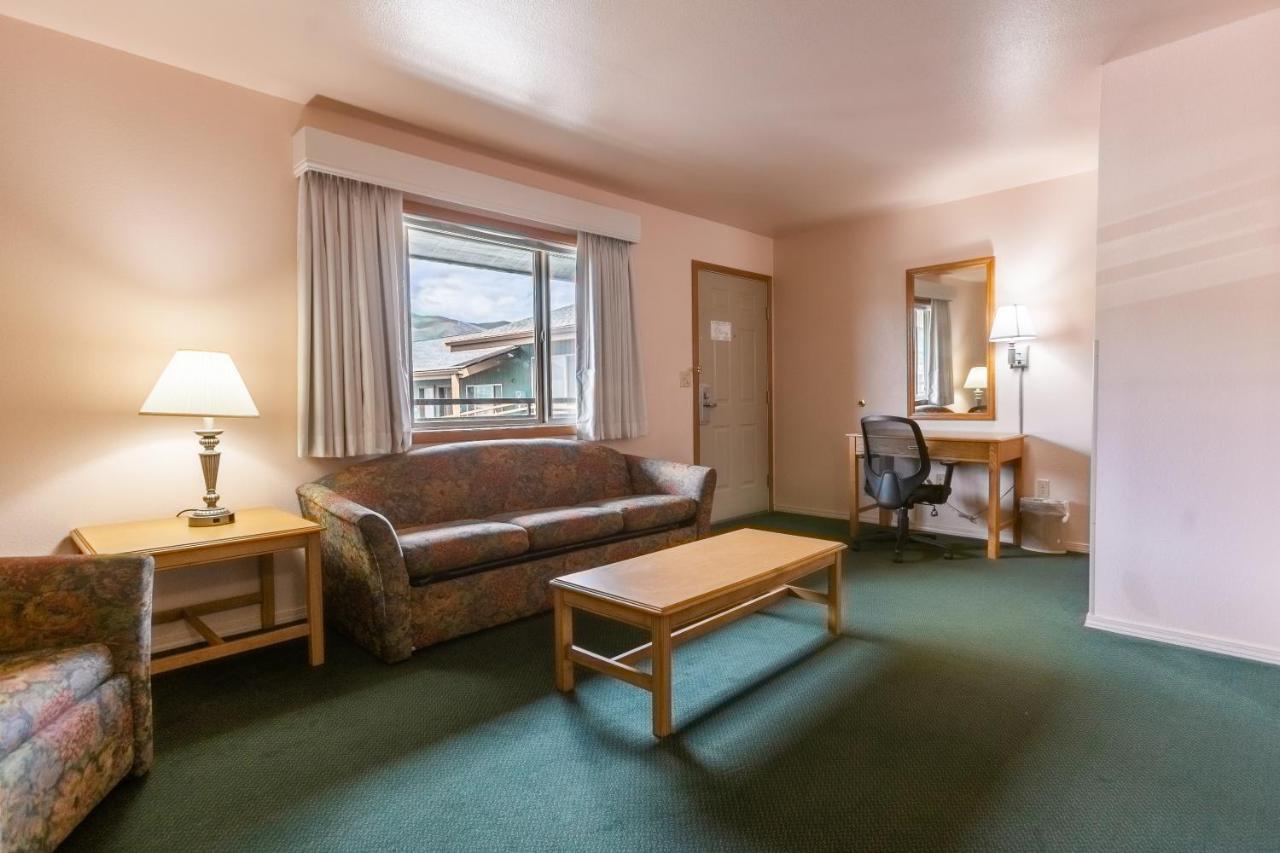 Rivertree Inn & Suites Clarkston Eksteriør billede