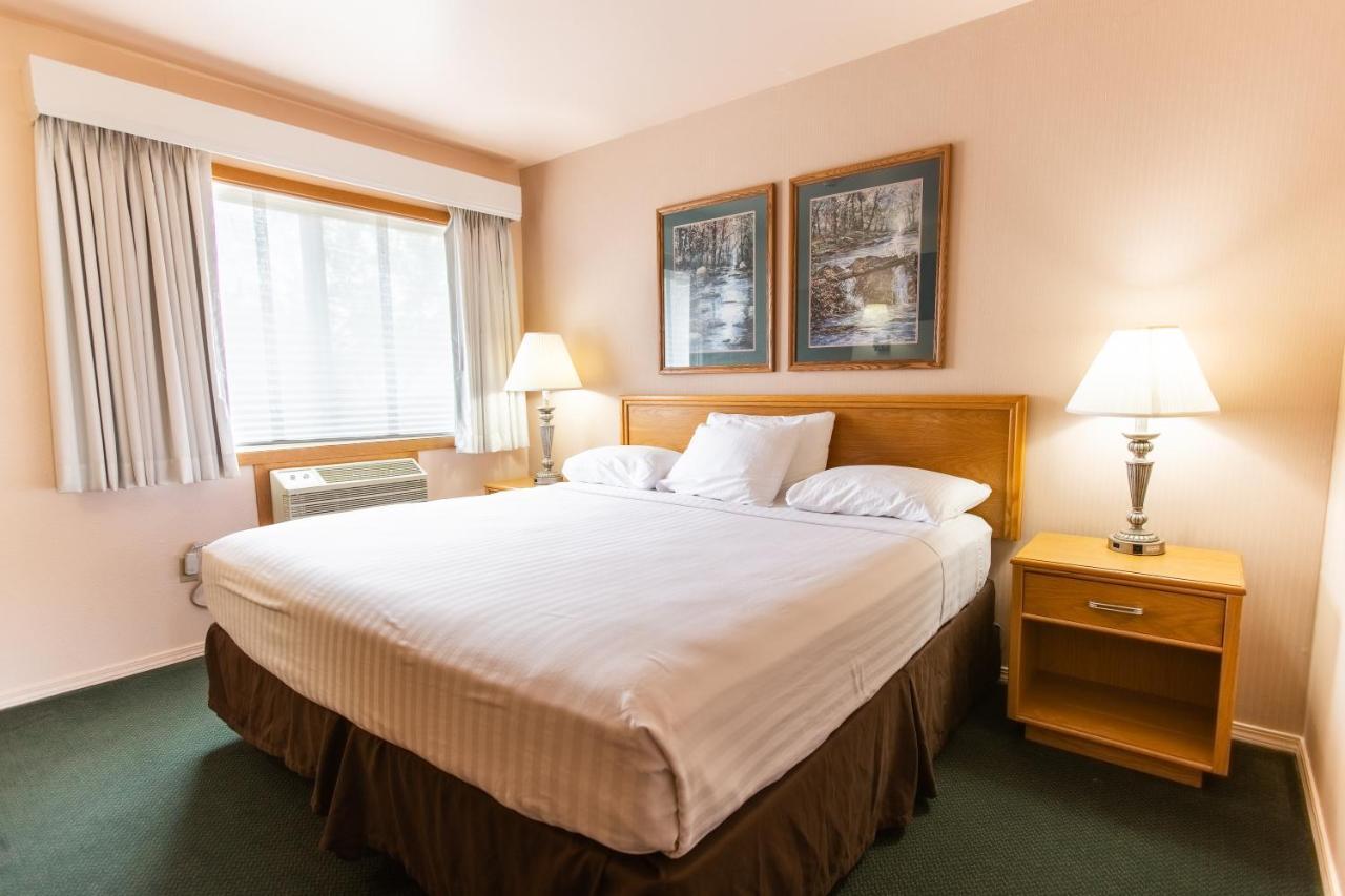 Rivertree Inn & Suites Clarkston Eksteriør billede